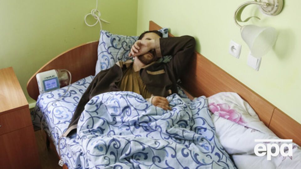 Евгений Ерофеев в палате госпиталя в Киеве