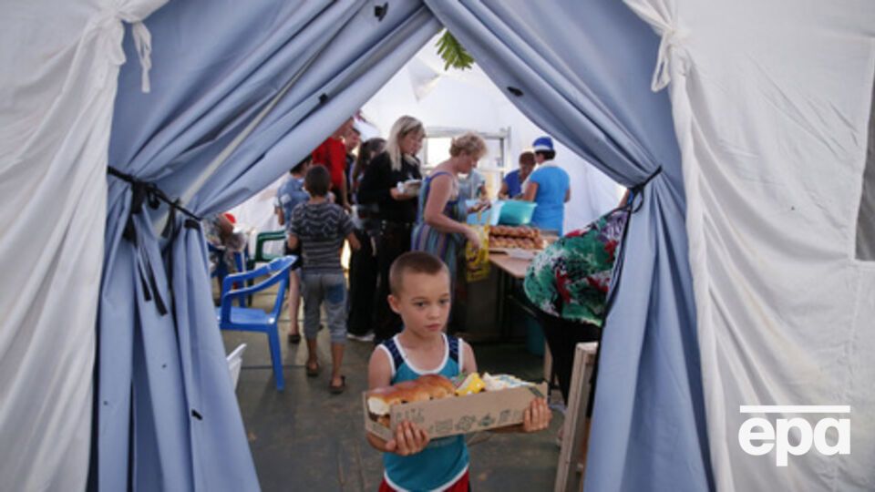 Минсоцполитики: Переселенцам из Крыма и Донбасса выплачено 1,35 млрд грн