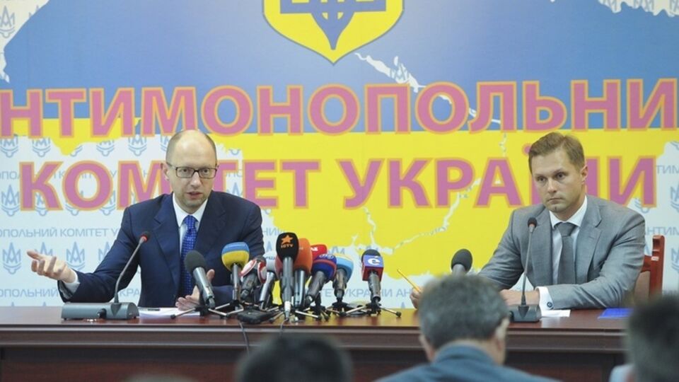 Арсений Яценюк представил Юрия Терентьева коллективу АМКУ