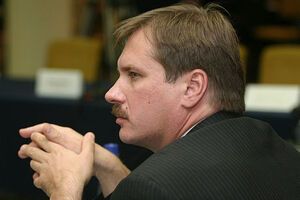 Чорновил: Украина ни в коем случае не должна переходить к наступательным операциям