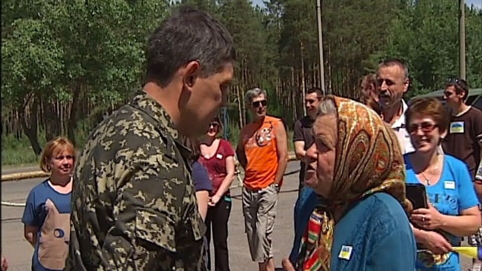 С участниками акции встретились военнослужащие одной из механизированных бригад ВСУ, которые выполняют боевые задачи на этом участке