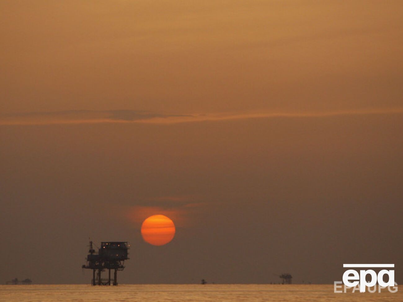 Нефть немного подорожала