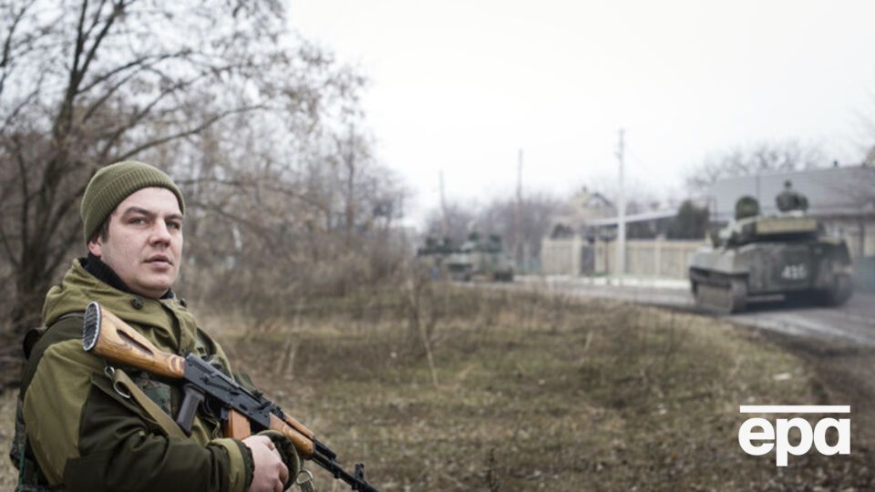 Автомобиль СЦКК попал под обстрел в Волновахском районе