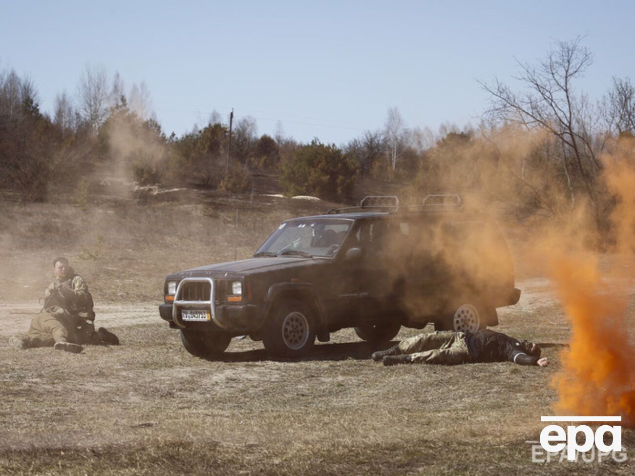 Боевики расстреляли медицинский автомобиль