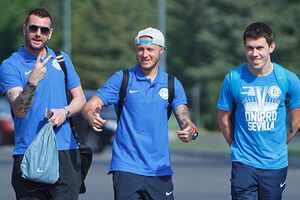 "Днепр" отправился в Варшаву