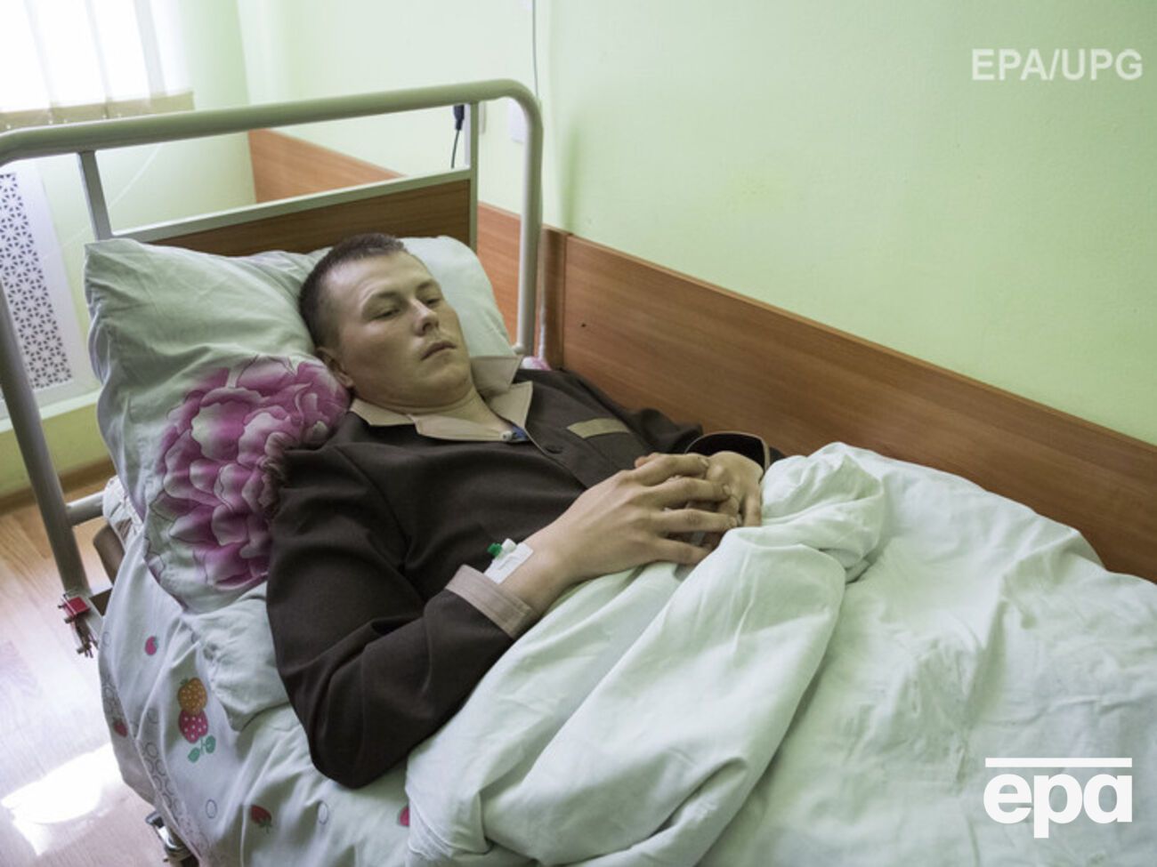 Александр Александров был задержан в Луганской области 16 мая, сейчас он находится на лечении в киевском военном госпитале