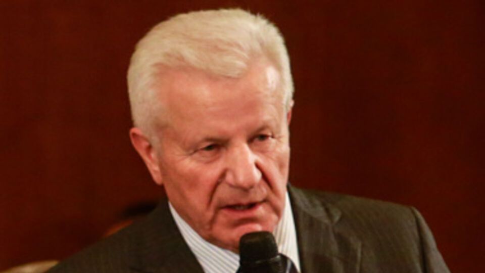 Александр Мороз: Порошенко правильно делает, что пытается выйти из войны на востоке мирным путем