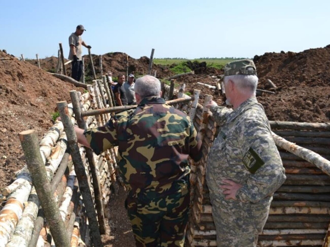 Кихтенко и Галушко побывали на одном из опорных пунктов отдельного подразделения на горловском направлении