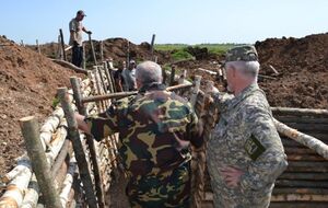 Кихтенко и Галушко побывали на одном из опорных пунктов отдельного подразделения на горловском направлении