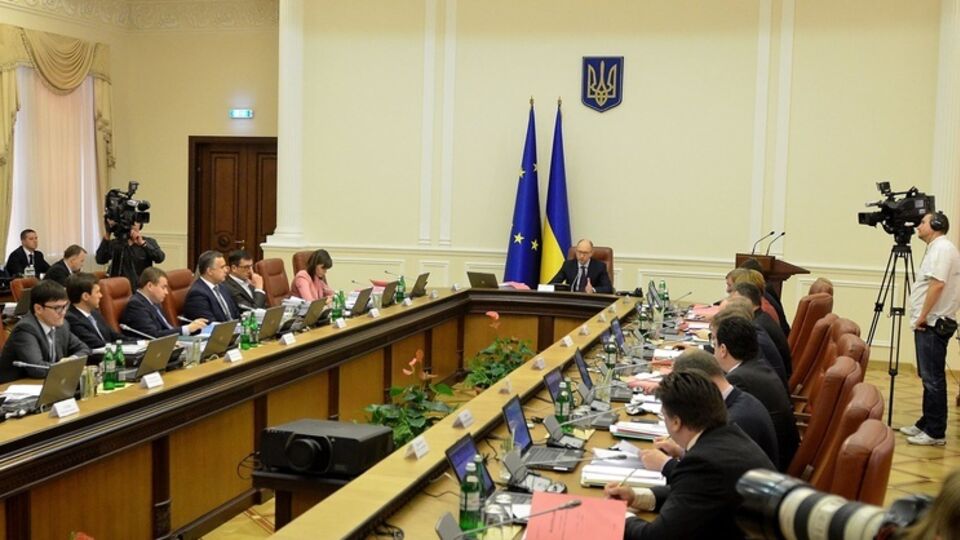 Арсений Яценюк призвал штрафовать облгазы за неустановку счетчиков