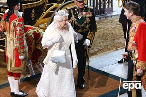 Елизавета II заявила, что давление нас Россию будет оказываться и в дальнейшем