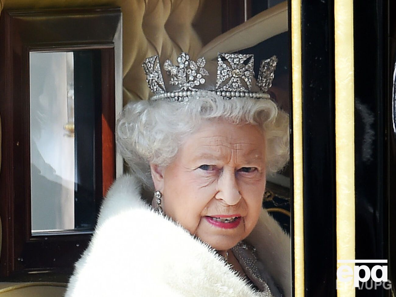 Королева Великобритании Елизавета II выступила на открытии новой сессии британского парламента