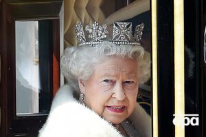 Королева Великобритании Елизавета II выступила на открытии новой сессии британского парламента