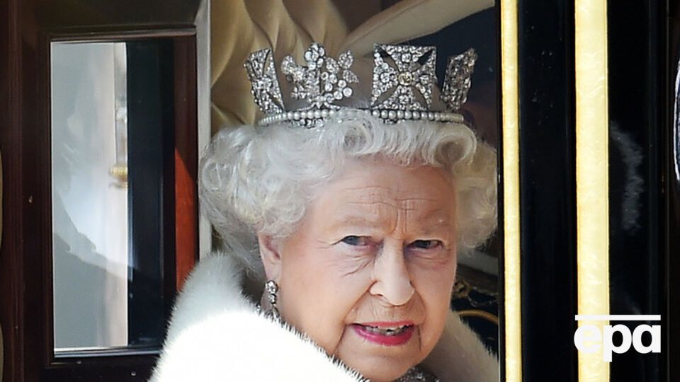 Королева Великобритании Елизавета II выступила на открытии новой сессии британского парламента