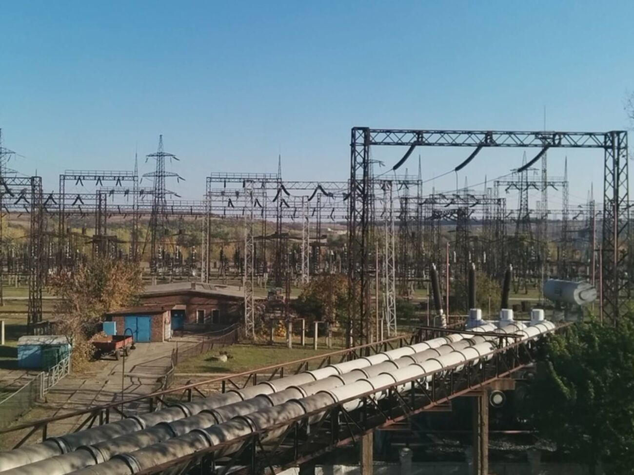 На ДТЭК Луганской ТЭС в 21.09 остановился один из двух работавших энергоблоков