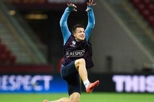 Соцсети: "14 октября --- день основания ФК "Севилья" и день основания Украинской Повстанческой Армии. Совпадение? Не думаю"