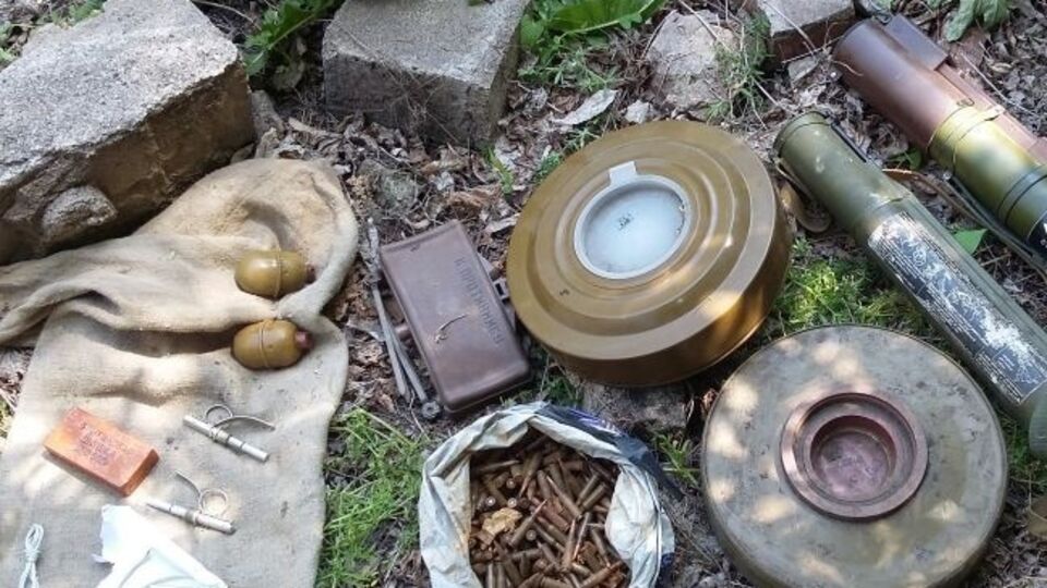 Тайник с оружием уничтожили