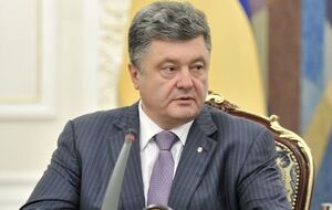 Порошенко: Мы отменили позорное решение о внеблооковом статусе