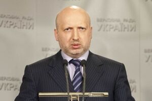 Турчинов: В Крыму начато размещение 152-мм самоходных гаубиц 2С19 "Мста-С" и 2С3 "Акация"