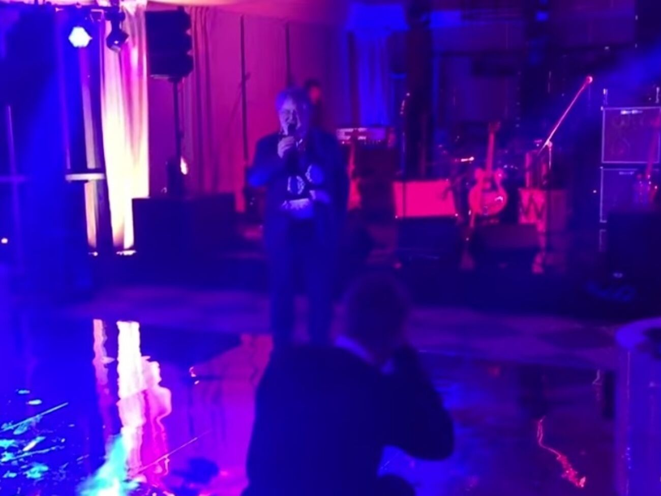 Игорь Коломойский поздравил футболистов "Днепра" с финалом Лиги Европы в одном из клубов Варшавы