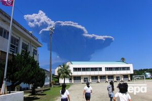 В Японии началось извержение вулкана Кутиноэрабу, местных жителей эвакуируют. Фоторепортаж