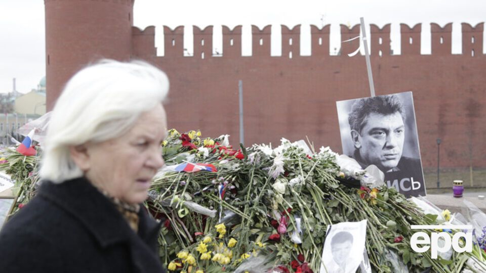 Место убийства Бориса Немцова на Большом Москворецком мосту в Москве