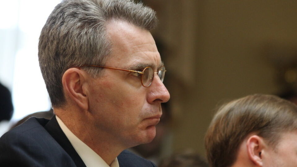 Джеффри Пайетт заявил, что санкции в отношении Крыма останутся, даже если Минские соглашения будут выполняться