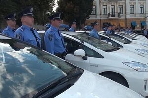 Киевские милиционеры готовятся охранять столицу на праздники