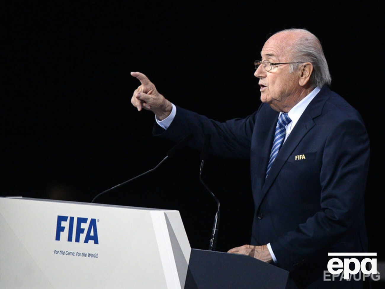 Блаттер набрал в первом туре больше голосов, чем Аль Хусейн, но недостаточно для победы