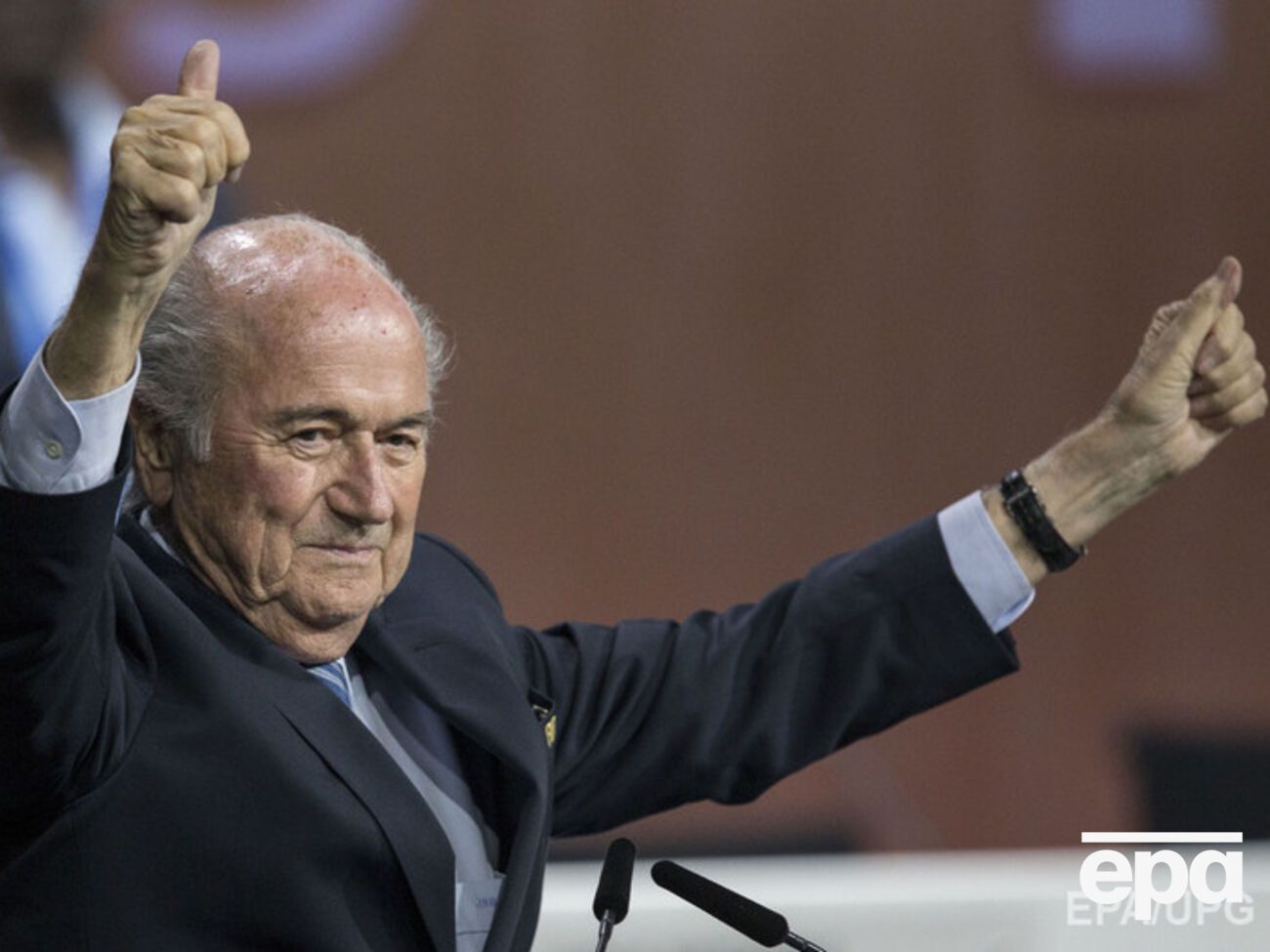 Блаттер заявил, что очень любит свою работу