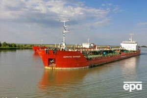 Танкер Adriatik Mariner ночью снялся с рейда в Измаиле и находится в румынских территориальных водах