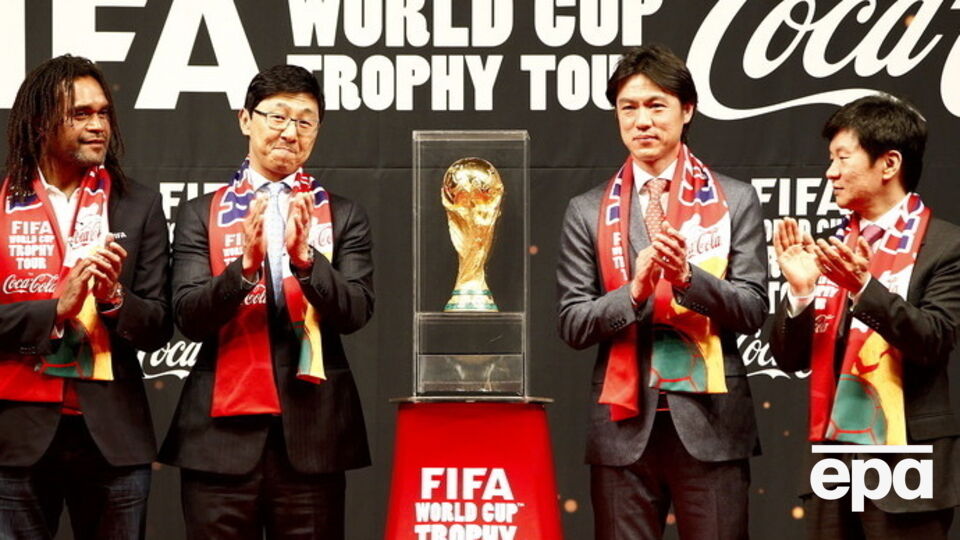 Один из главных спонсоров ФИФА компания Coca-Cola призвала футбольную организацию провести реформы