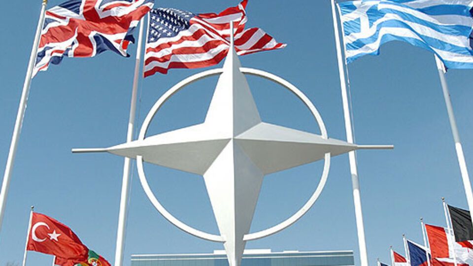Представители НАТО будут напрямую говорить с российским командованием