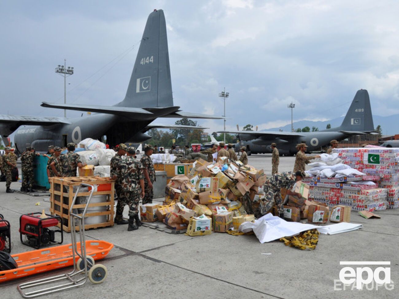 Аэропорт не может принимать крупные самолеты