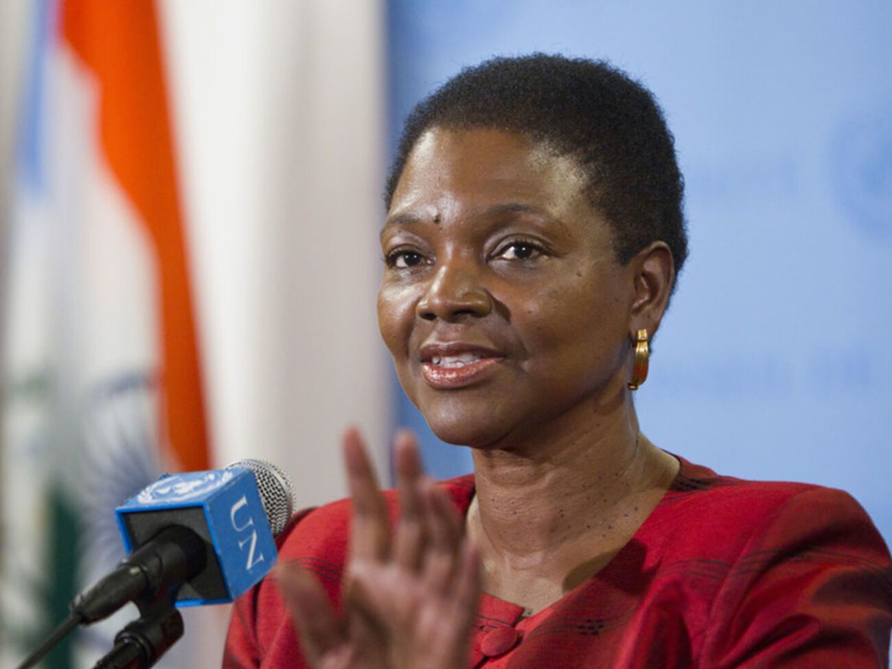 Амос пообещала помочь Непалу