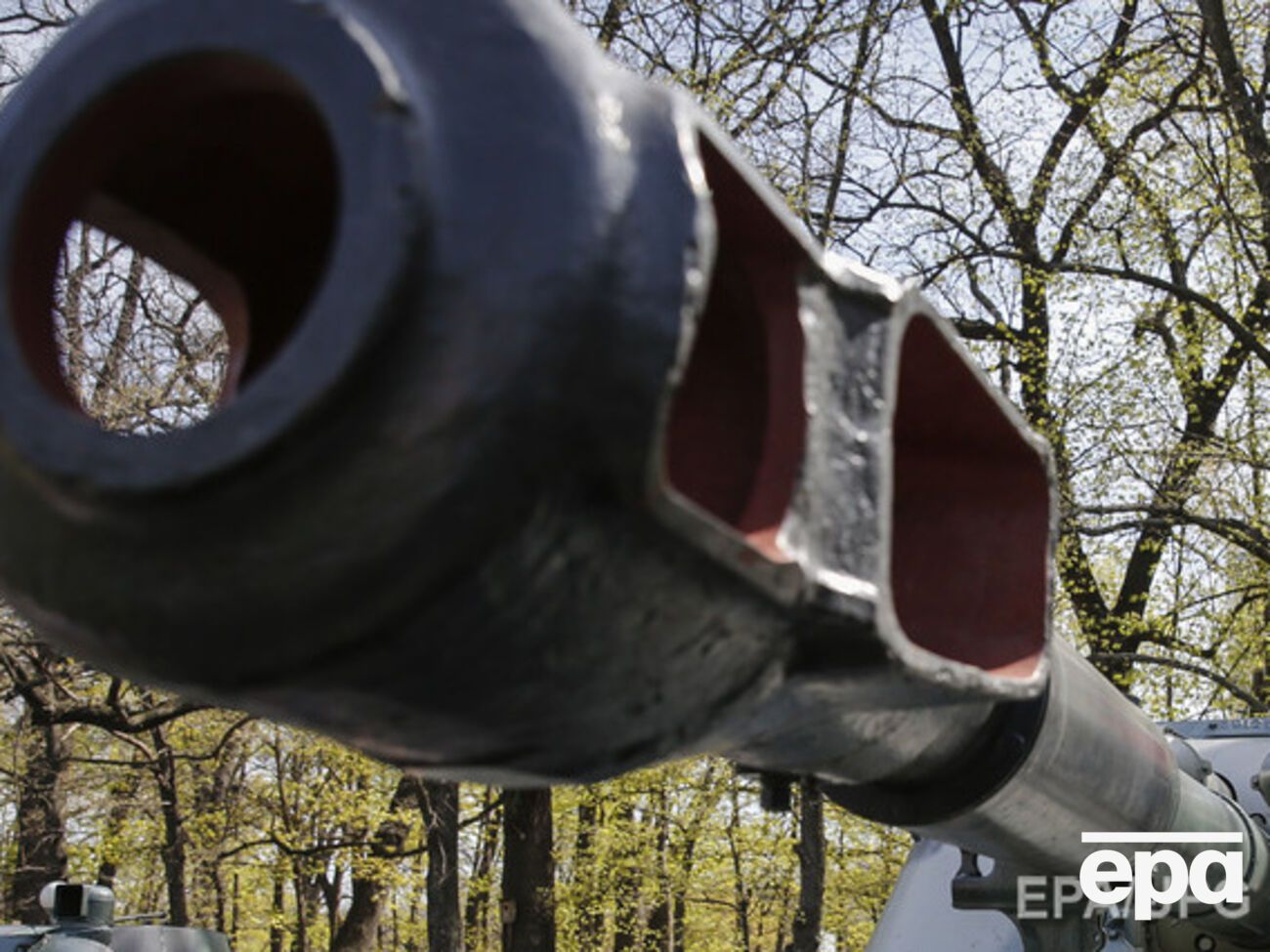 Роман Доник сообщил об уничтожении двух танков боевиков