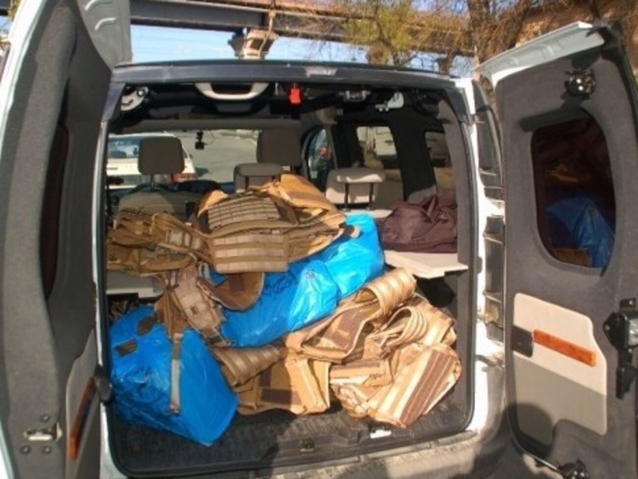 Экипировка изготовлена из лучших материалов с учетом особенностей морской службы