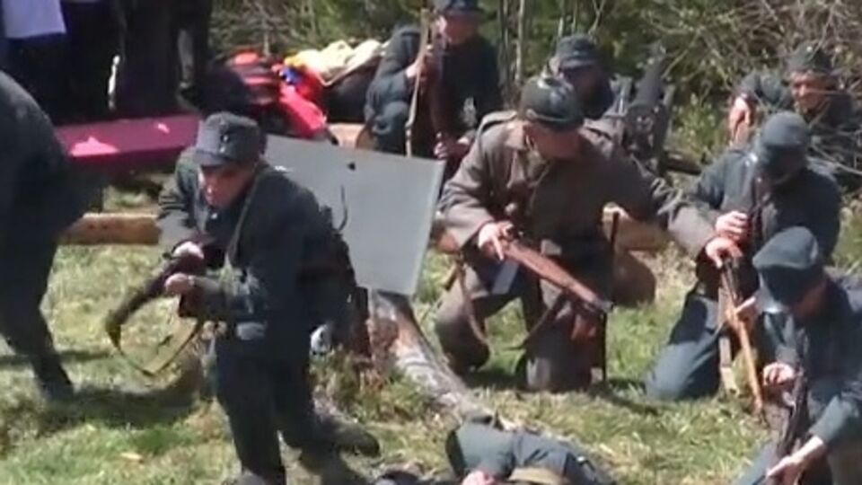 Панихида и вече также состоялись у могил сечевых стрельцов