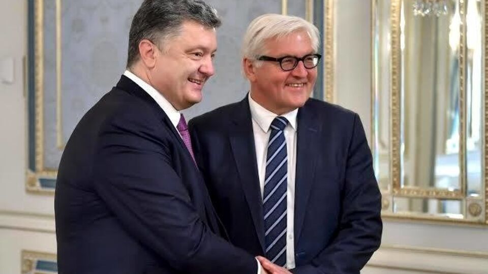 Порошенко поговорил со Штайнмайером