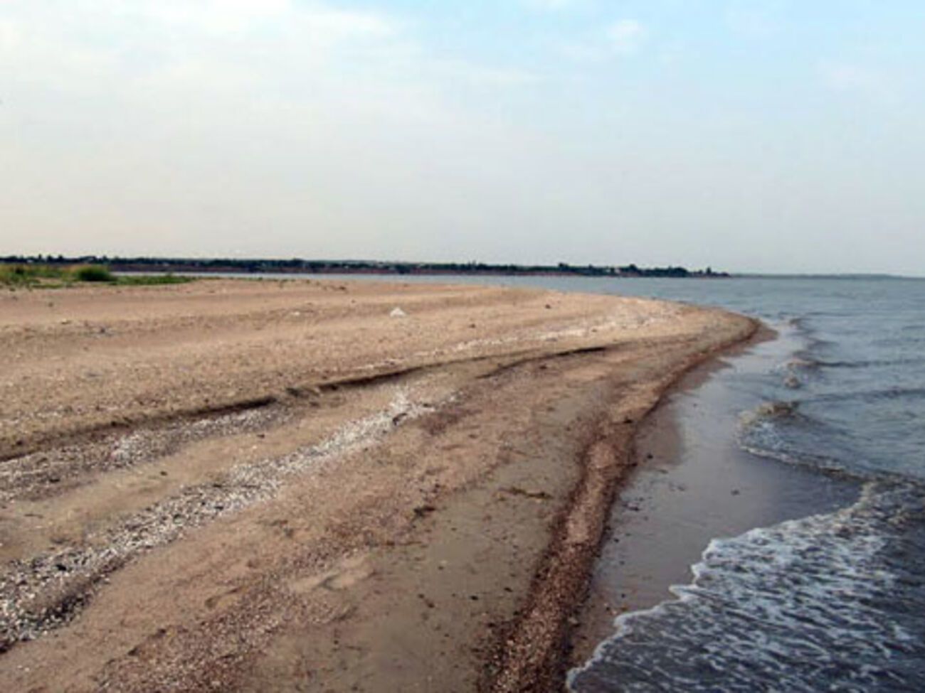 Рыбак подорвался в воде