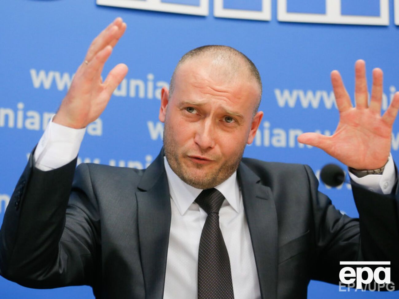 Ярош заявил, что у "Правого сектора" нет проблем с армейцами