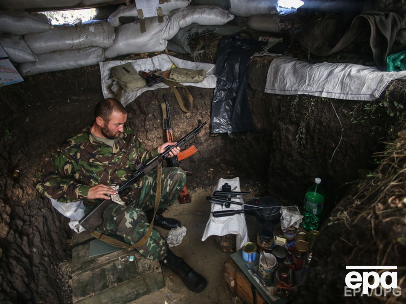 Боевики обстреливают военных из запрещенного Минскими соглашениями оружия