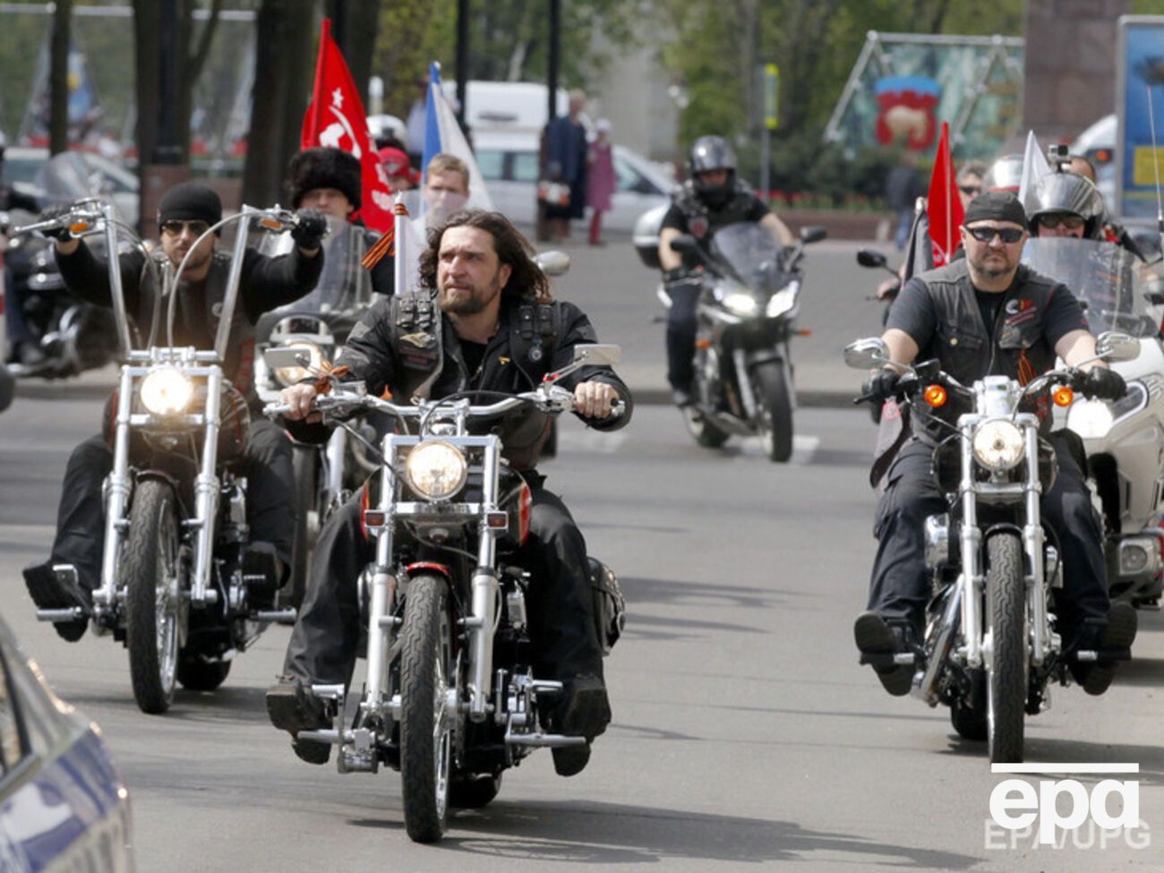 ГИБДД Свердловской области завела на Залдостанова админдело за&nbsp;то, что тот ездит без шлема