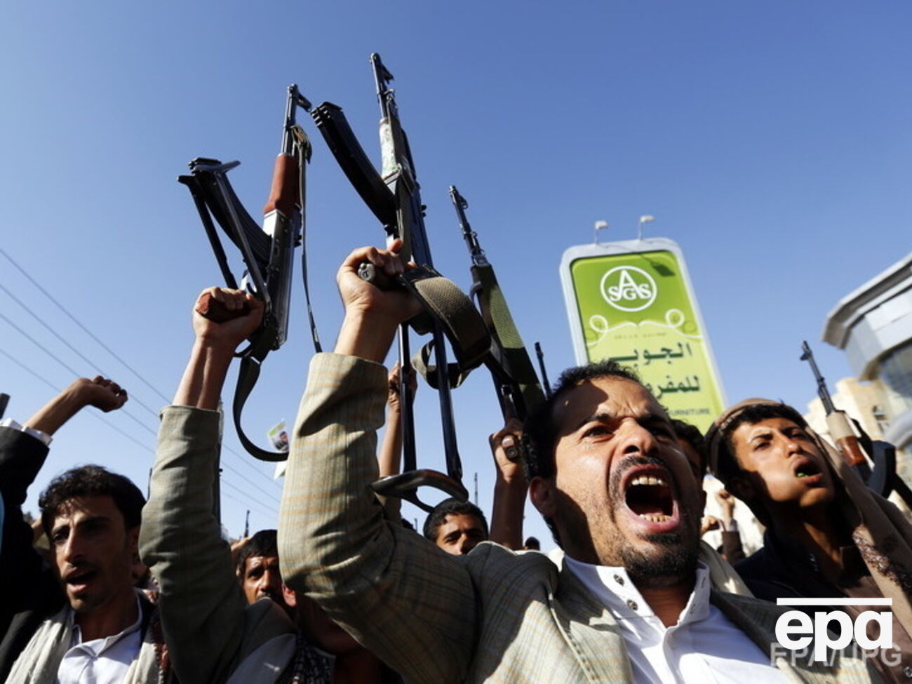 Египет продлил военную миссию против йеменских повстанцев