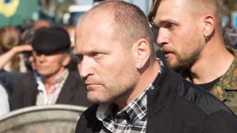 Береза считает спасательную операцию в Непале неэффективной