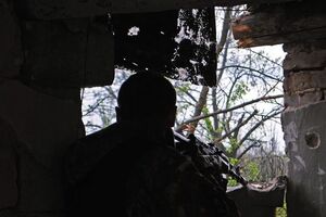 "Карпатская Сечь": Ночью позиции украинских военных в Песках жестоко обстреливали со стороны террикона из САУ и 120-мм миномета