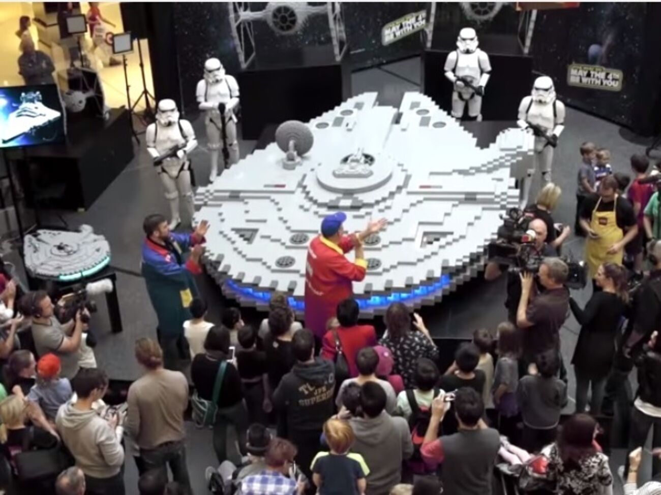 Строительство истребителей заняло два дня