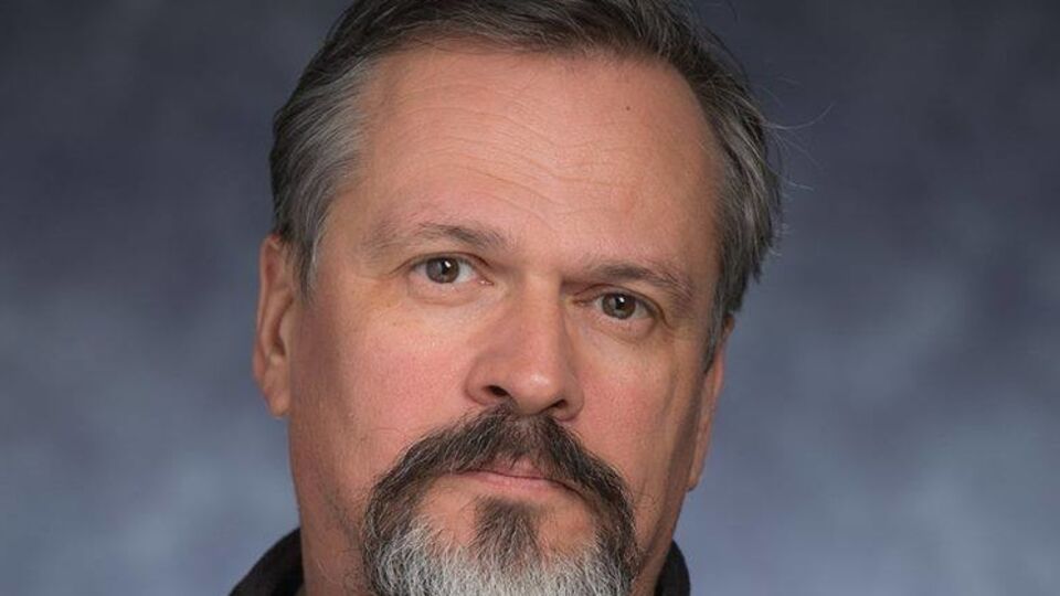 Максим Кантор: Мы же не звери, мы готовы даже полюбить хохла, который искренне предан России и знает свое место