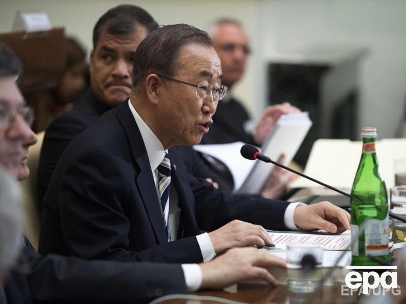 Пан Ги Мун намерен встретиться с Коморовским и Порошенко