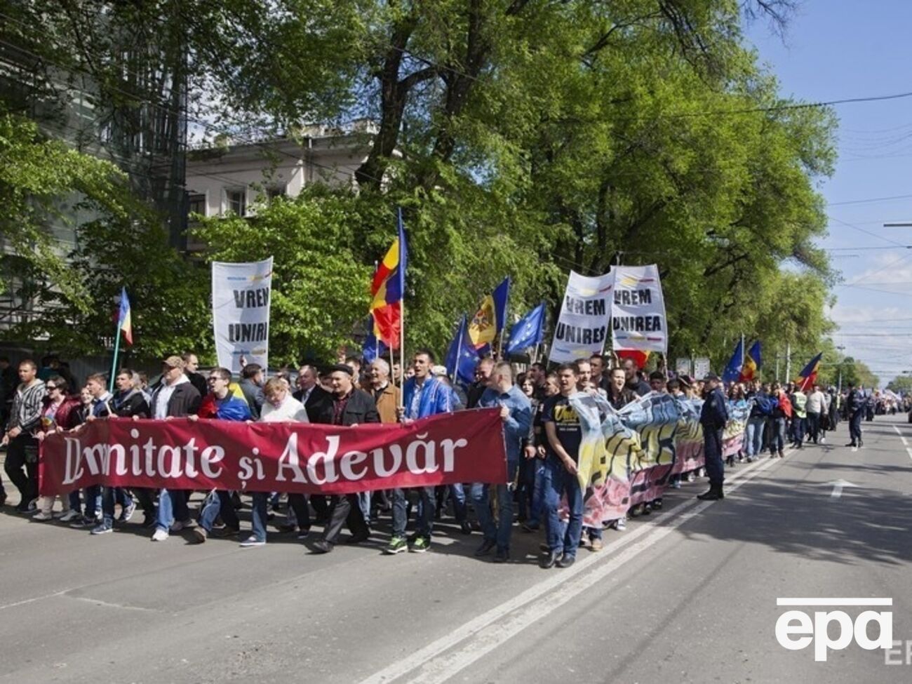3 мая в Кишиневе прошел антиправительственный митинг, собравший около 30 тыс. человек